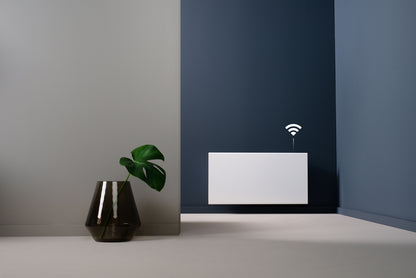 Kompakt smart panelovn med WiFi, appstyring og ukeprogram. En praktisk løsning for små rom, entré eller hytte.